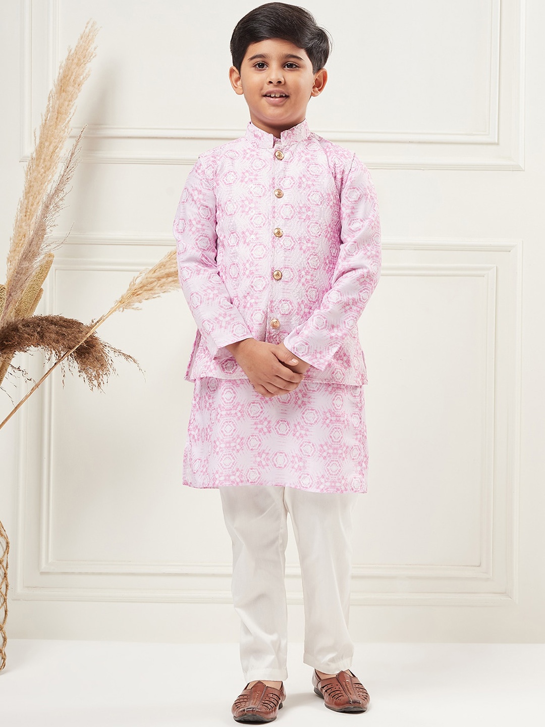 

Stylo Bug Boys Geometric Printed Kurta With Pyjamas & Nehru Jacket, Purple