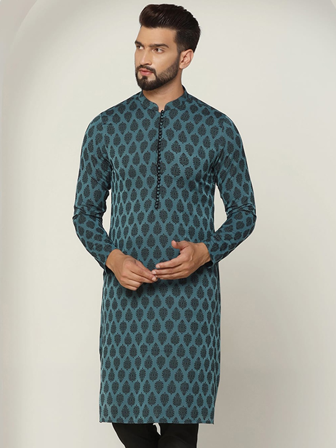

KISAH Ethnic Motifs Printed Mandarin Collar Jacquard Kurta, Blue