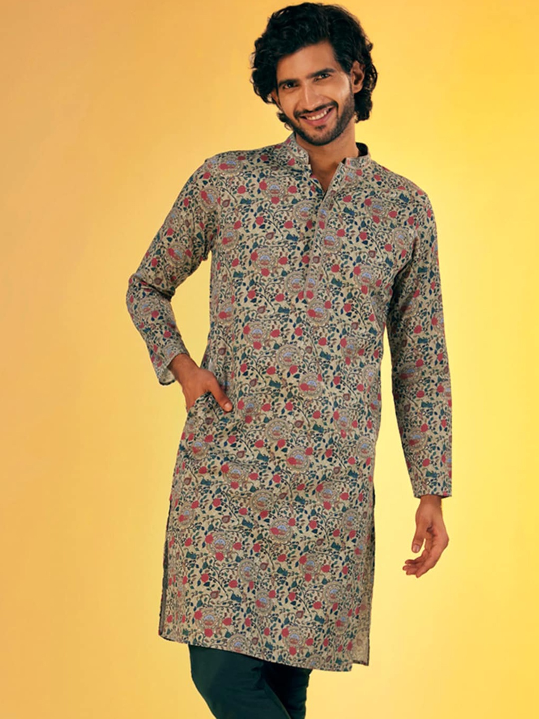 

KISAH Ethnic Motifs Printed Mandarin Collar Cotton Straight Kurta, Olive