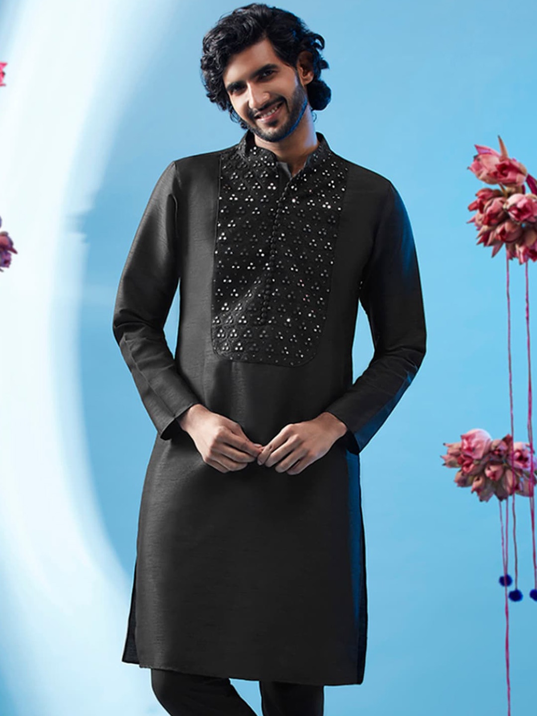 

KISAH Ethnic Motifs Mirror Work Embroidered Regular Kurta, Black