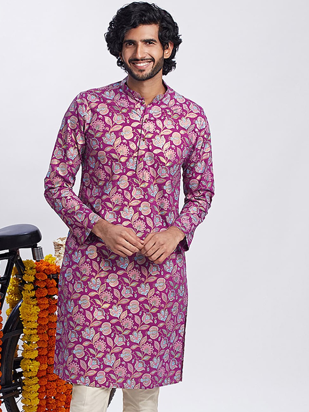 

KISAH Ethnic Motifs Printed Straight Kurta, Pink