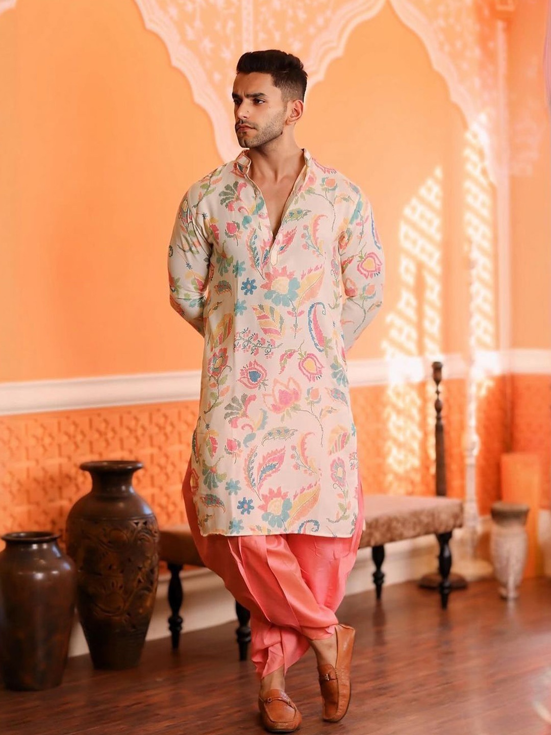 

KISAH Men Abstract Printed Regular Fit Kurta, Peach