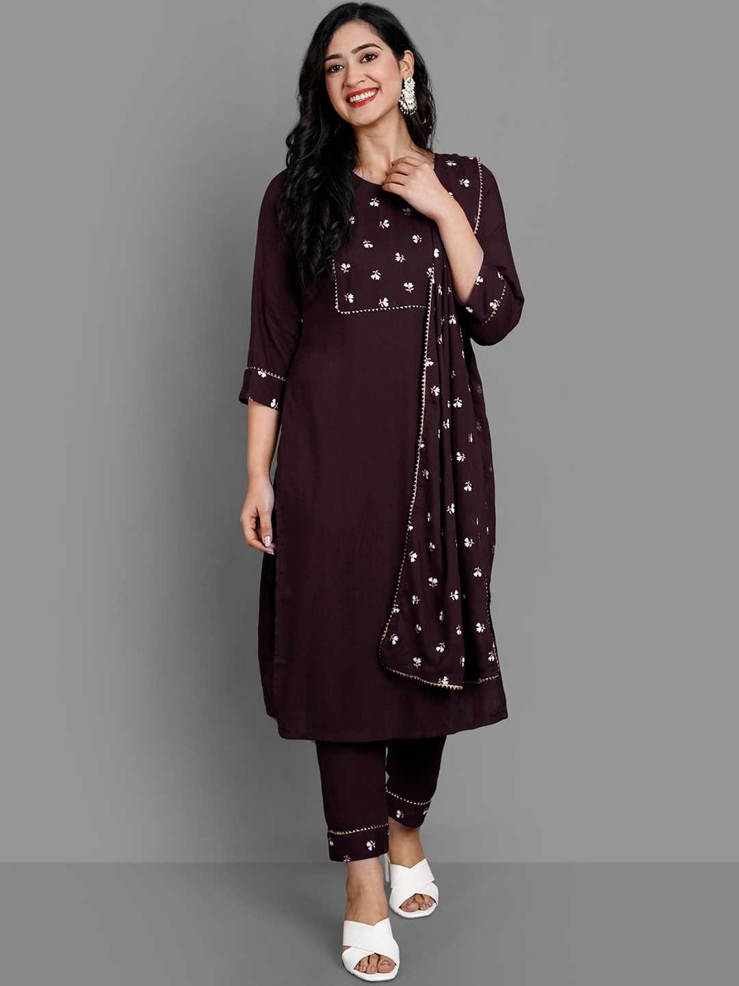 

KALINI Ethnic Motifs Yoke Design Gotta Patti Kurta & Trousers With Dupatta, Purple