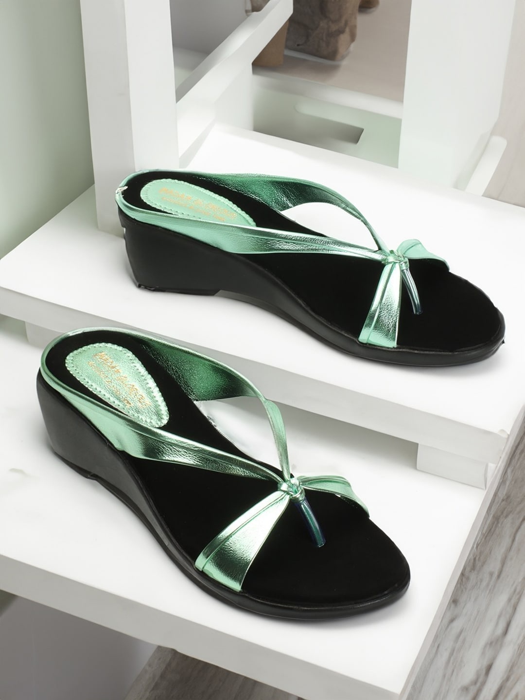 

madam glorious Textured Open Toe Comfort Heels, Green