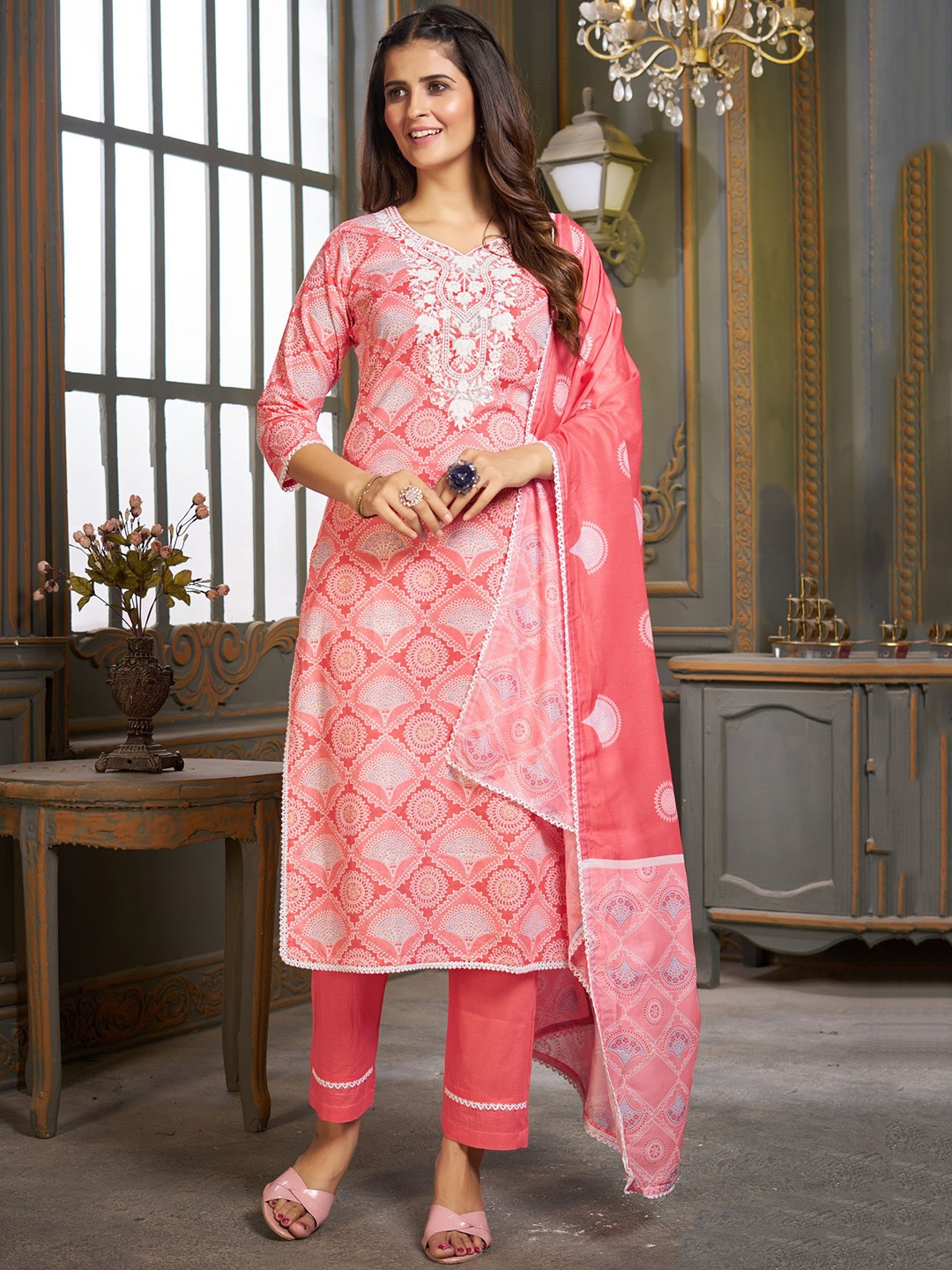 

PREMROOP- THE STYLE YOU LOVE Floral Printed Pure Cotton Kurta & Trousers With Dupatta, Pink