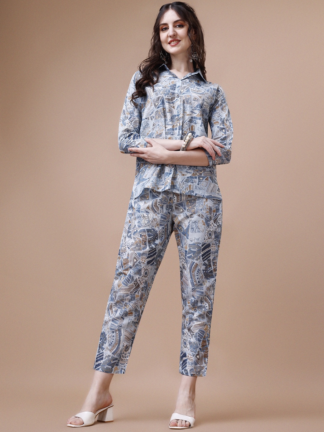 

Vaidehi Fashion Ethnic Printed Shirt With Trousers, Blue
