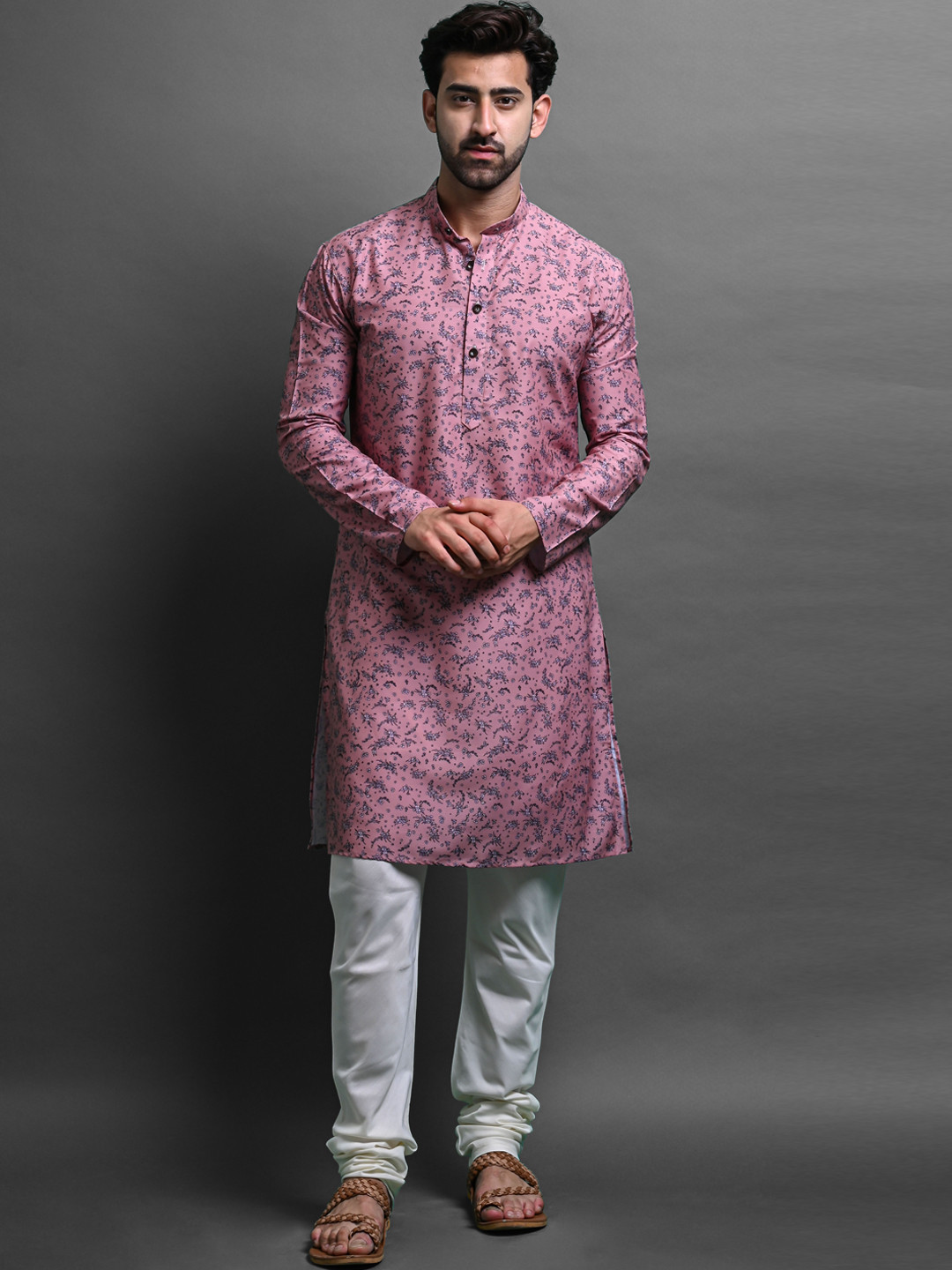 

VESHAM Floral Printed Straight Kurta With Churidar, Pink
