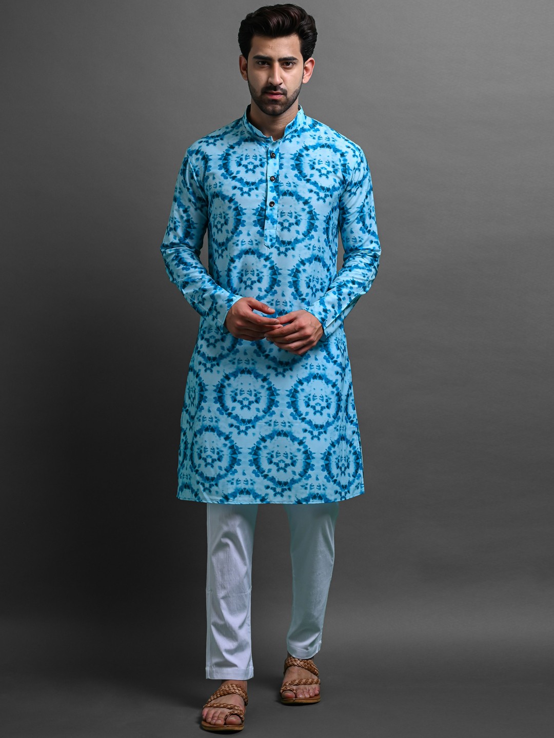 

VESHAM Ethnic Motifs Printed Straight Kurta With Pyjamas, Blue