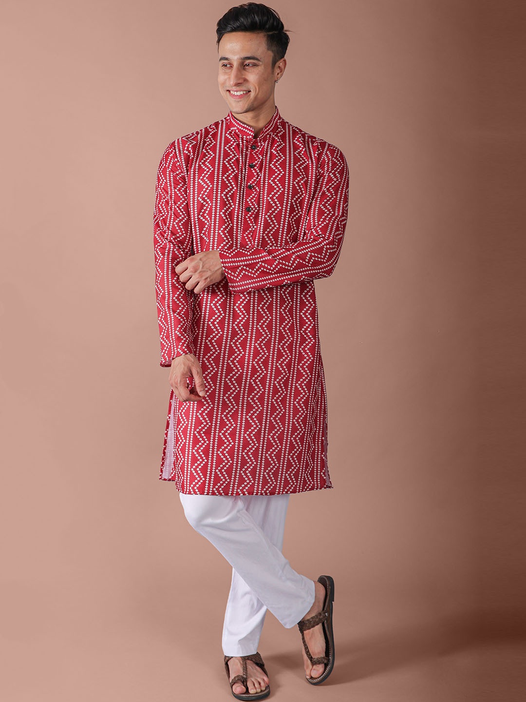 

VESHAM Bandhani Printed Regular Kurta With Pyjamas, Maroon