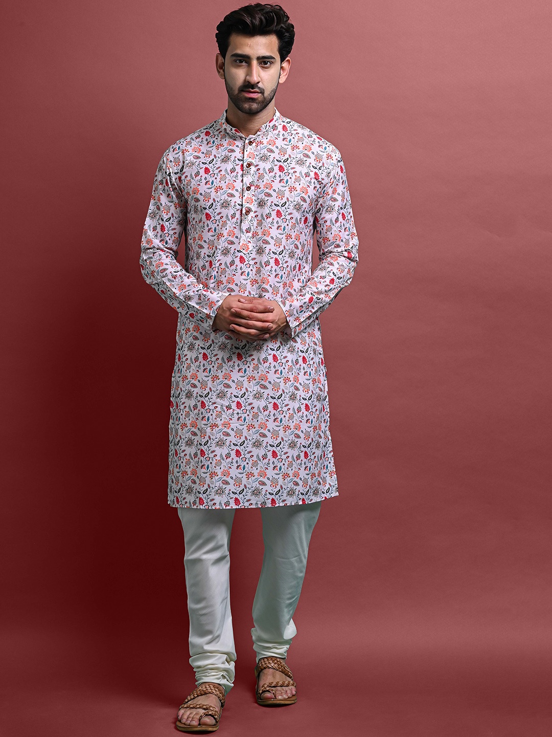 

VESHAM Floral Printed Mandarin Collar Straight Kurta With Churidar, White