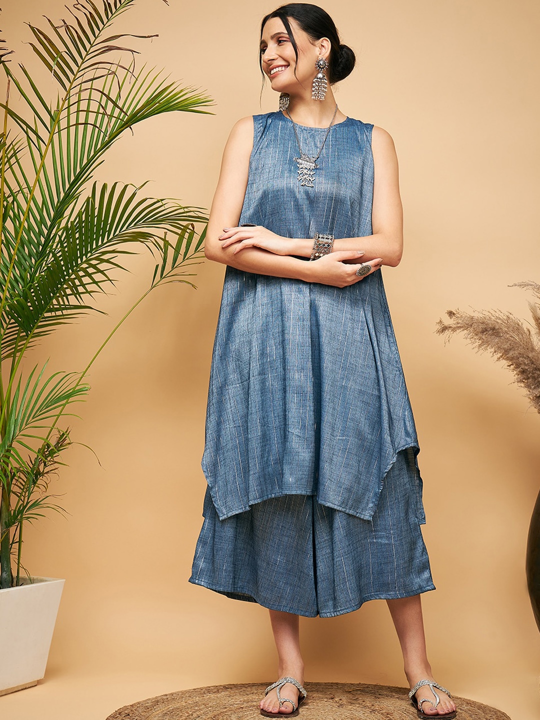 

InWeave Striped A-Line Regular Kurta with Palazzos, Blue