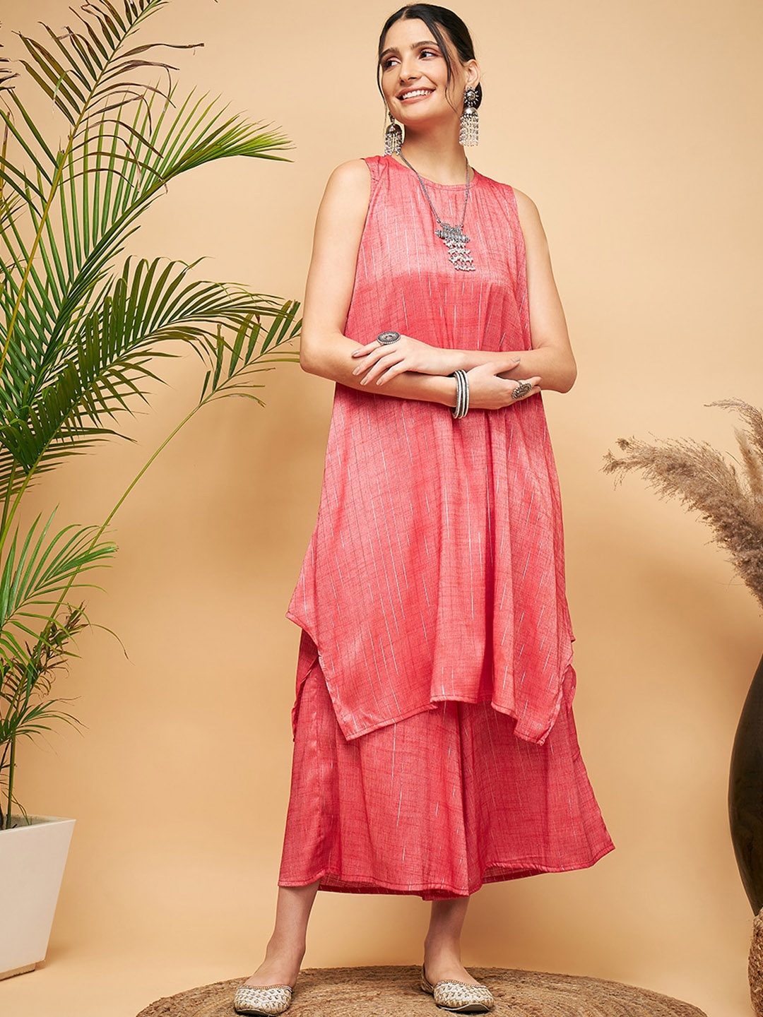 

InWeave Striped A-Line Asymmetric Kurta With Palazzos, Red