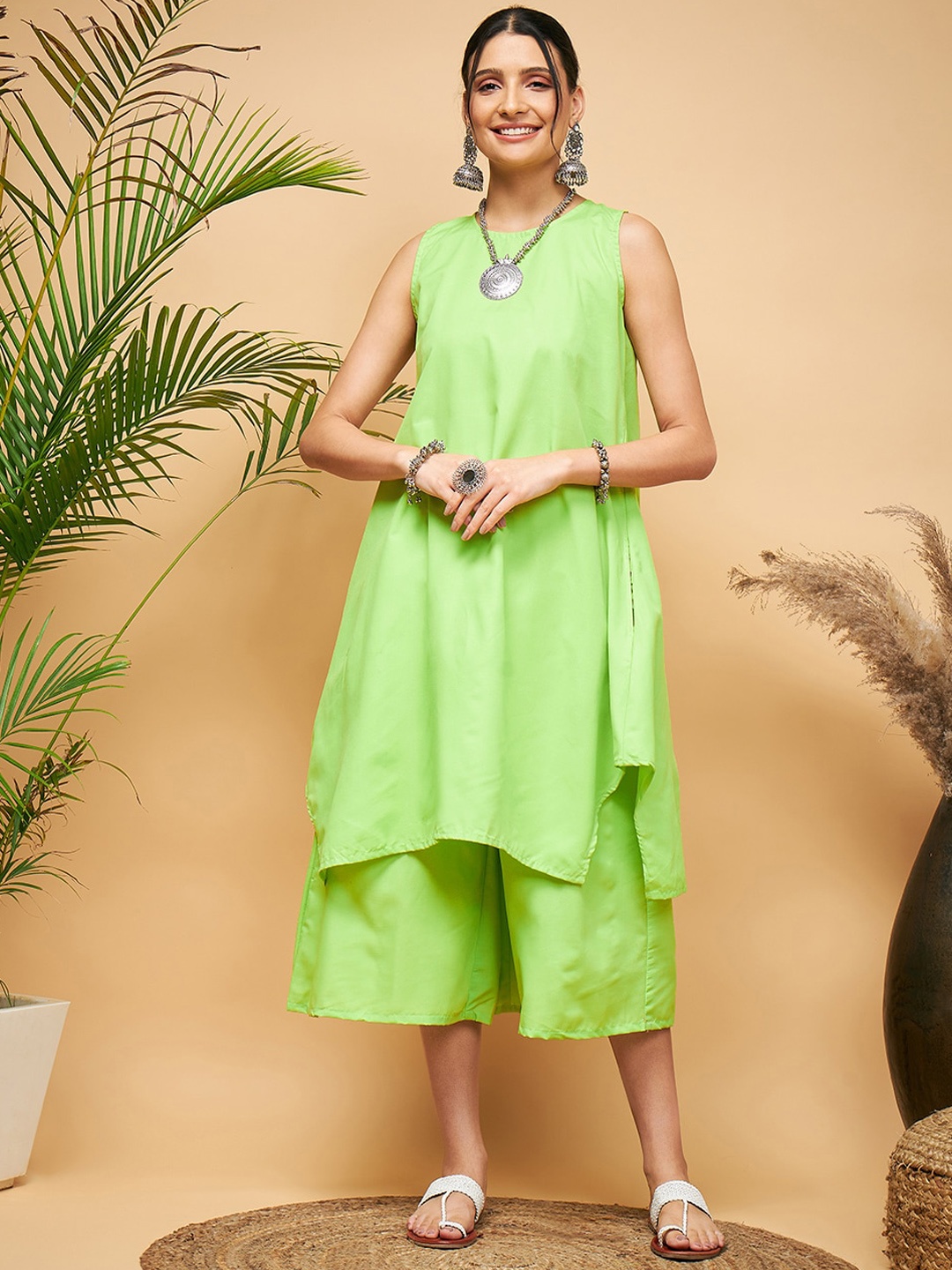 

InWeave Asymmetric Regular A-Line Kurta with Palazzos, Lime green
