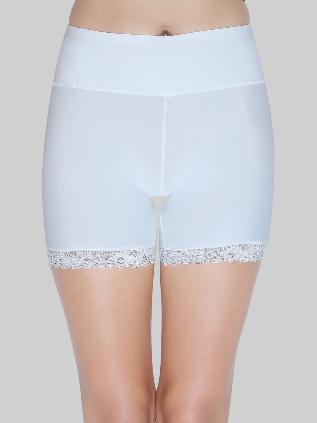 

PLUMBURY Women White Slim Fit Rapid-Dry High-Rise Cycling Shorts