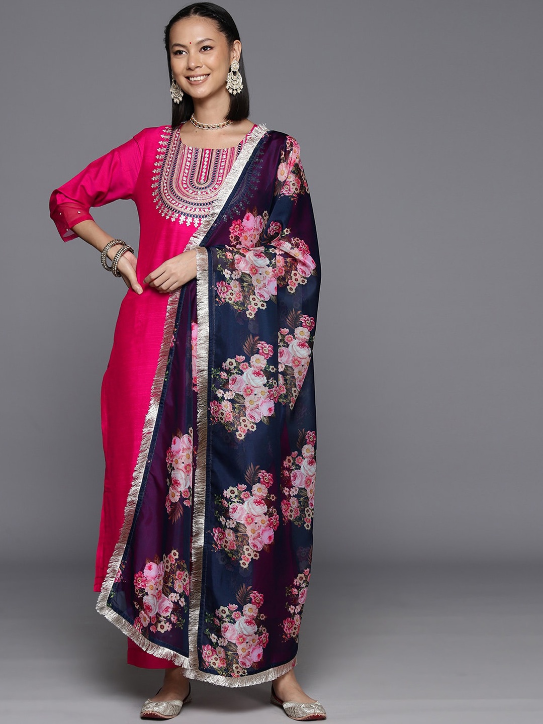 

Varanga Pink Ethnic Yoke Design Regular Thread Work Kurta & Trousers With Dupatta