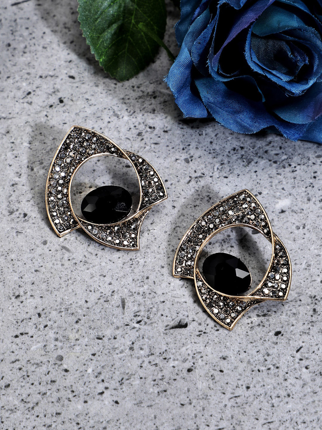 

SOHI Gold-Plated Artificial Stones Contemporary Studs Earrings, Black