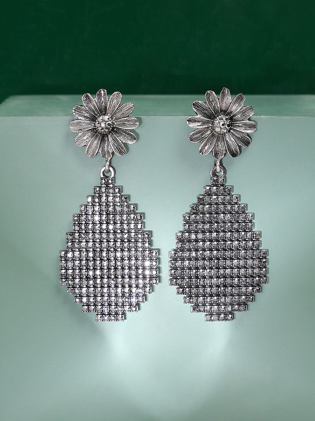 

SOHI Silver-Plated Stone-Studded Teardrop-Shaped Drop Earrings