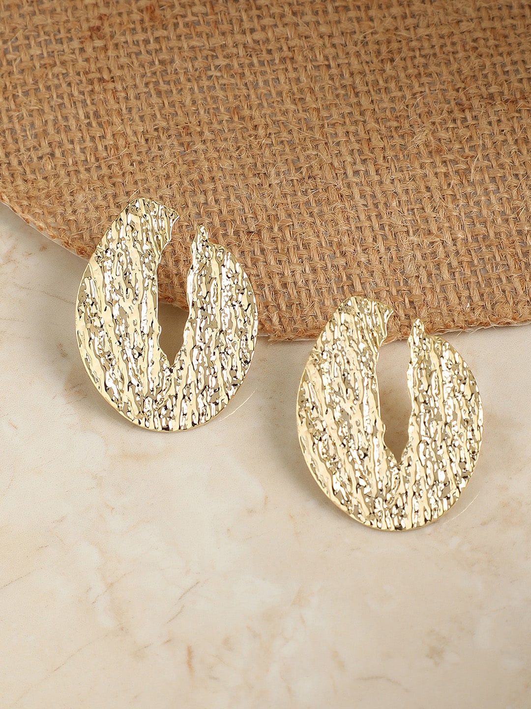 

SOHI Gold-Plated Contemporary Studs Earrings