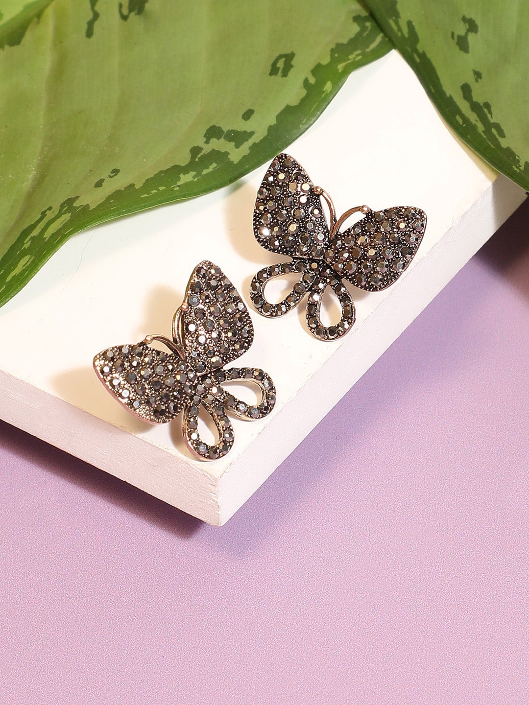

SOHI Silver-Plated Contemporary Studs Earrings, Gold