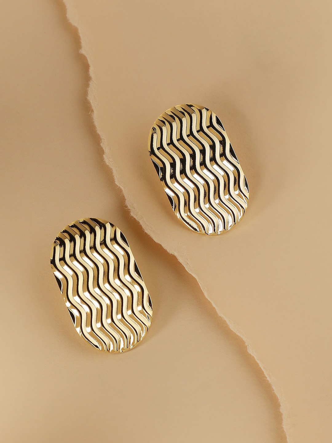 

SOHI Gold-Plated Contemporary Studs Earrings