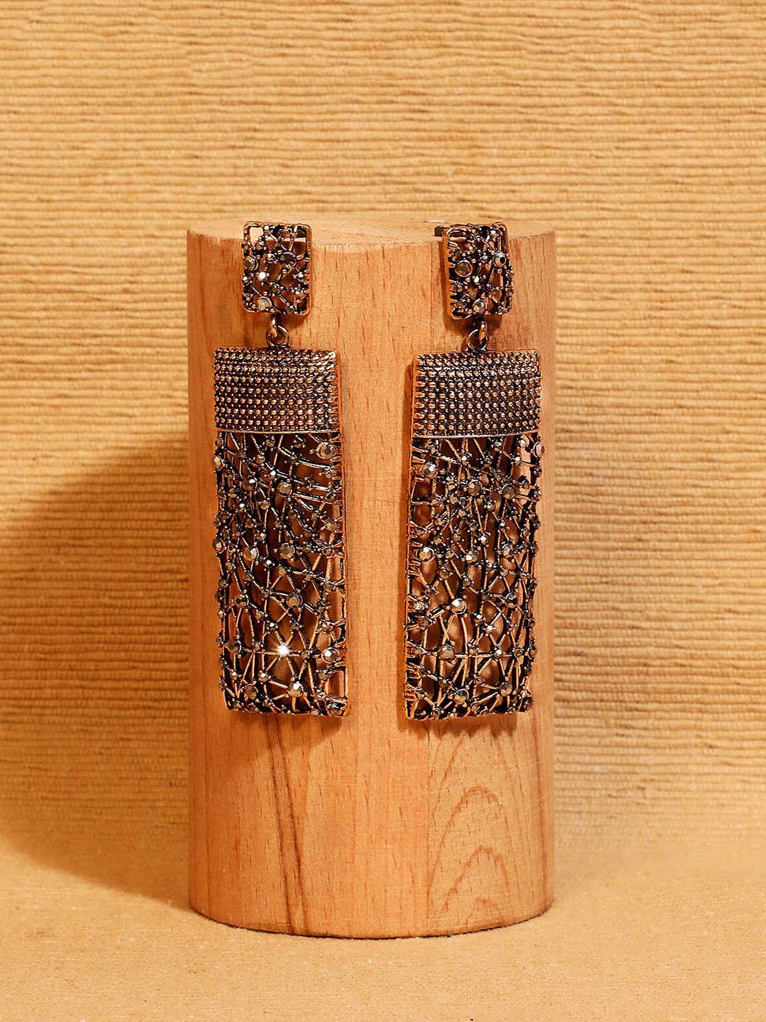 

SOHI Gold Plated Stone Studded Drop Earrings