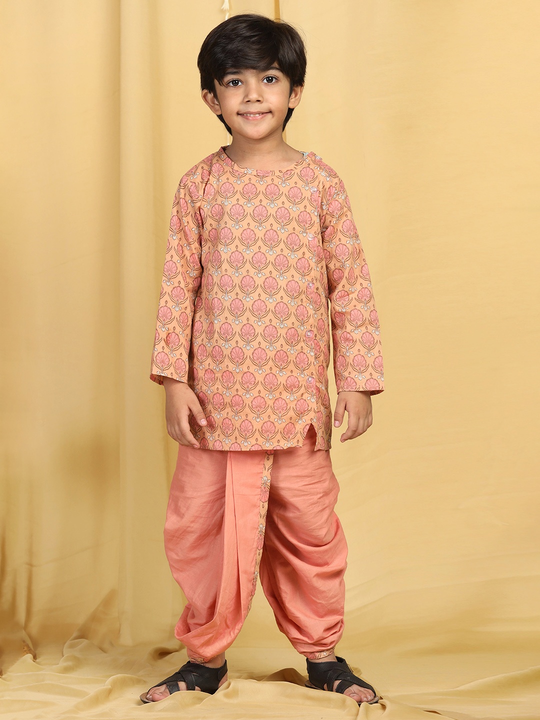 

Aj DEZInES Boys Ethnic Motifs Printed Regular Pure Cotton Kurta with Dhoti Pants, Peach