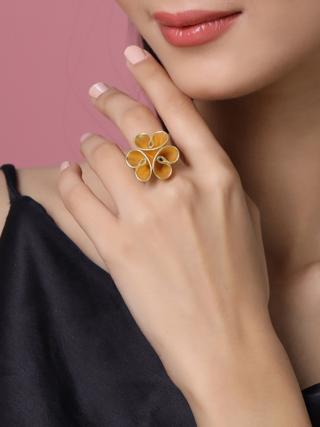 

Kicky And Perky 925 Sterling Silver Gold-Plated Floral Adjustable Finger Ring