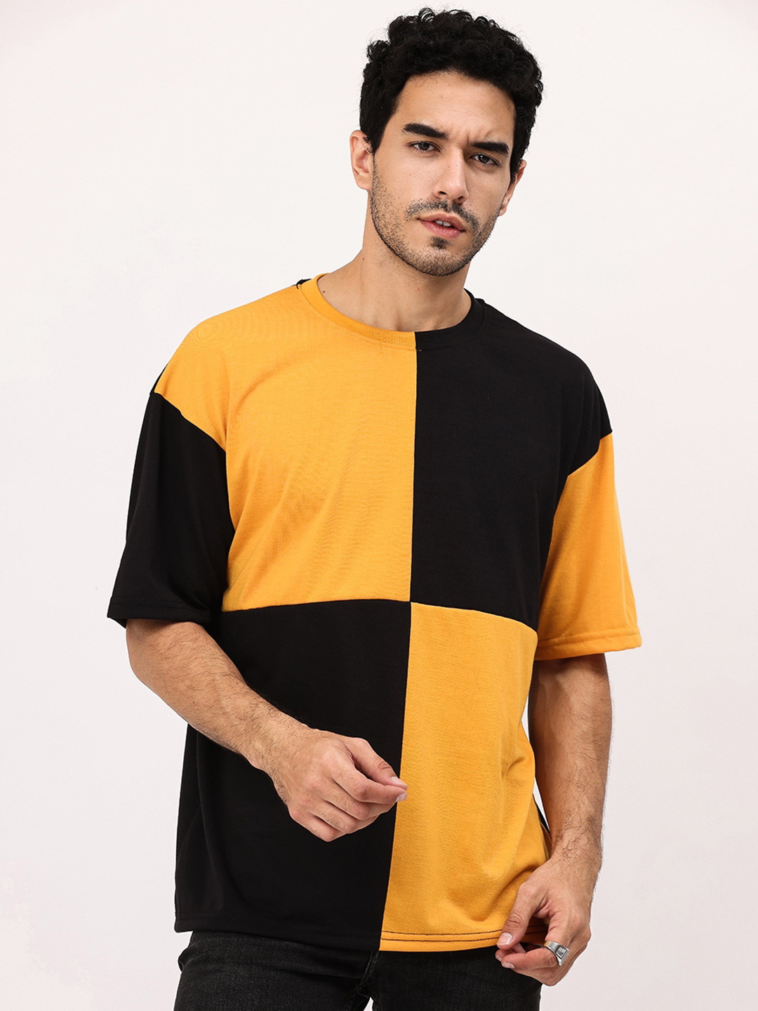 

Leotude Colourblocked Drop Shoulder Sleeves Oversized T-shirt, Black