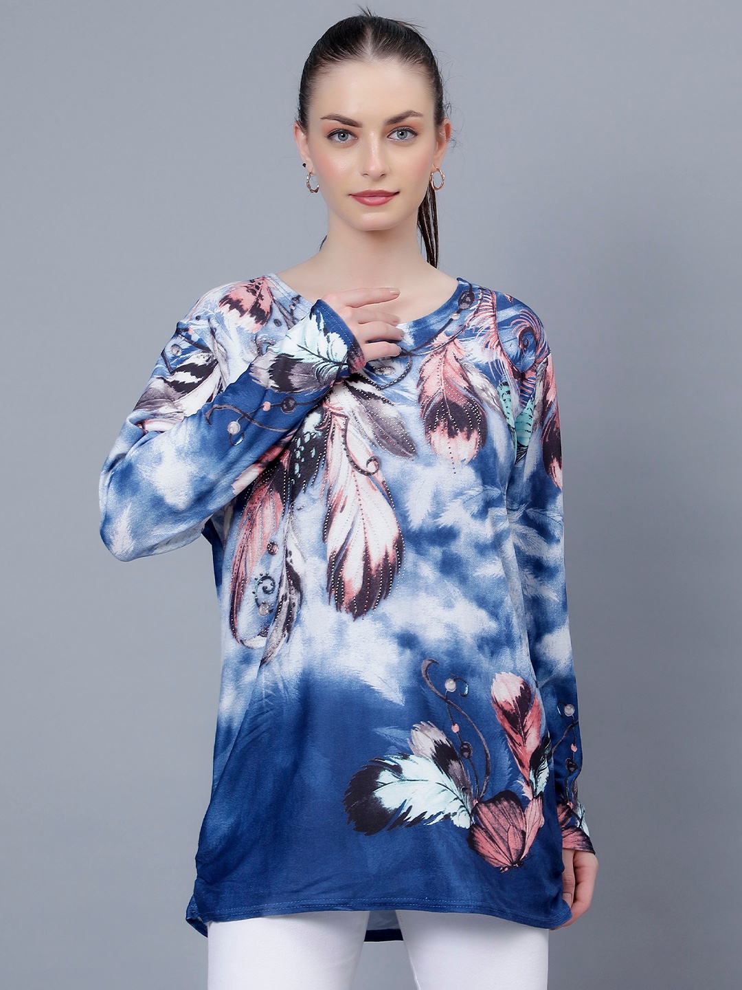 

Steele Conversational Printed Round Neck Long Sleeves Top, Blue