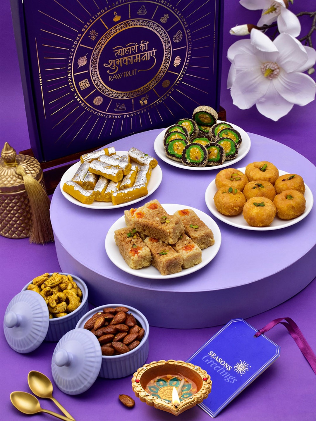 

RawFruit oasted DryFruits & Sweets Assorted Diwali Gift Pack