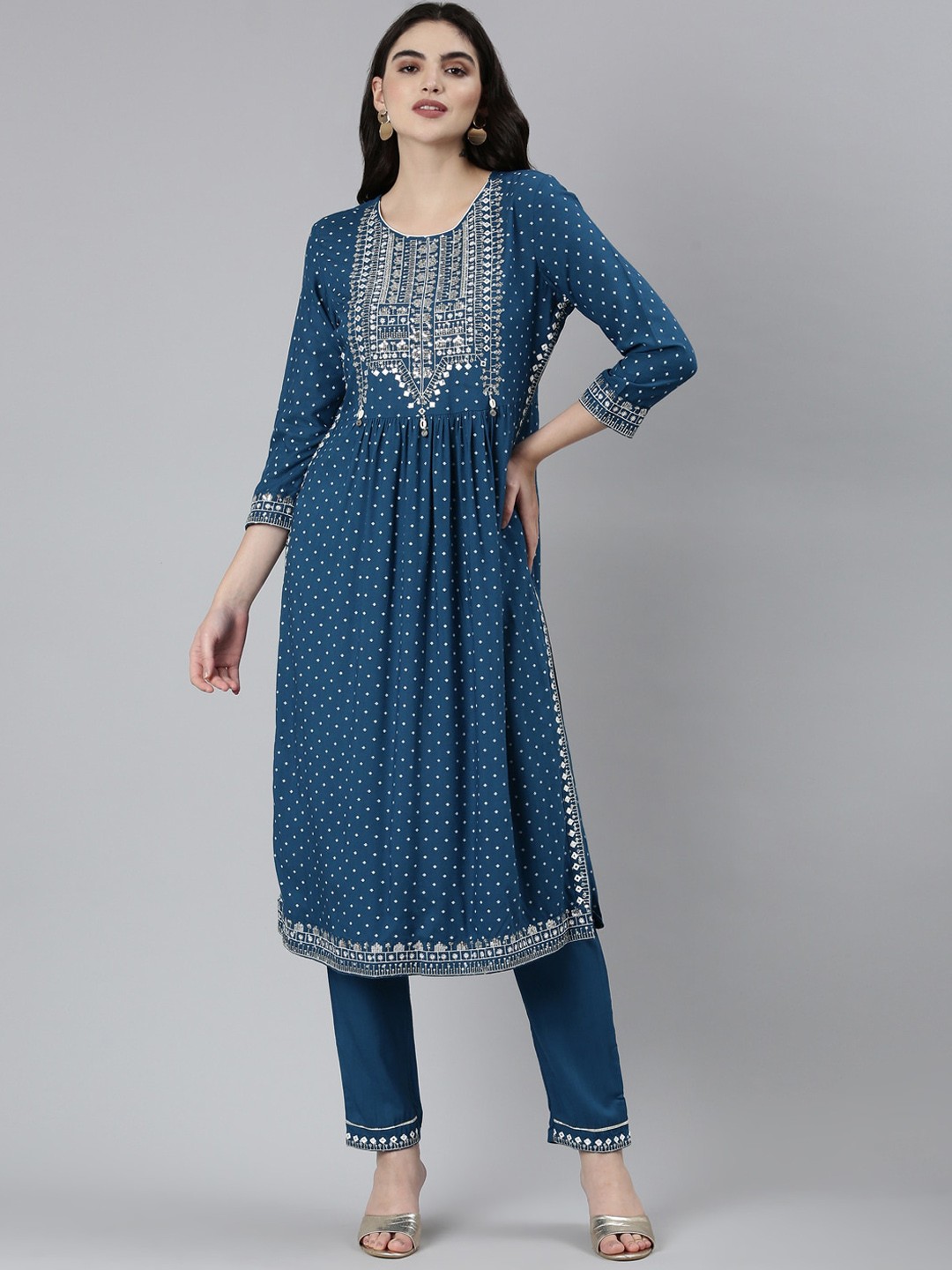 

Neerus Geometric Printed Regular Thread Work Kurta with Trousers, Blue