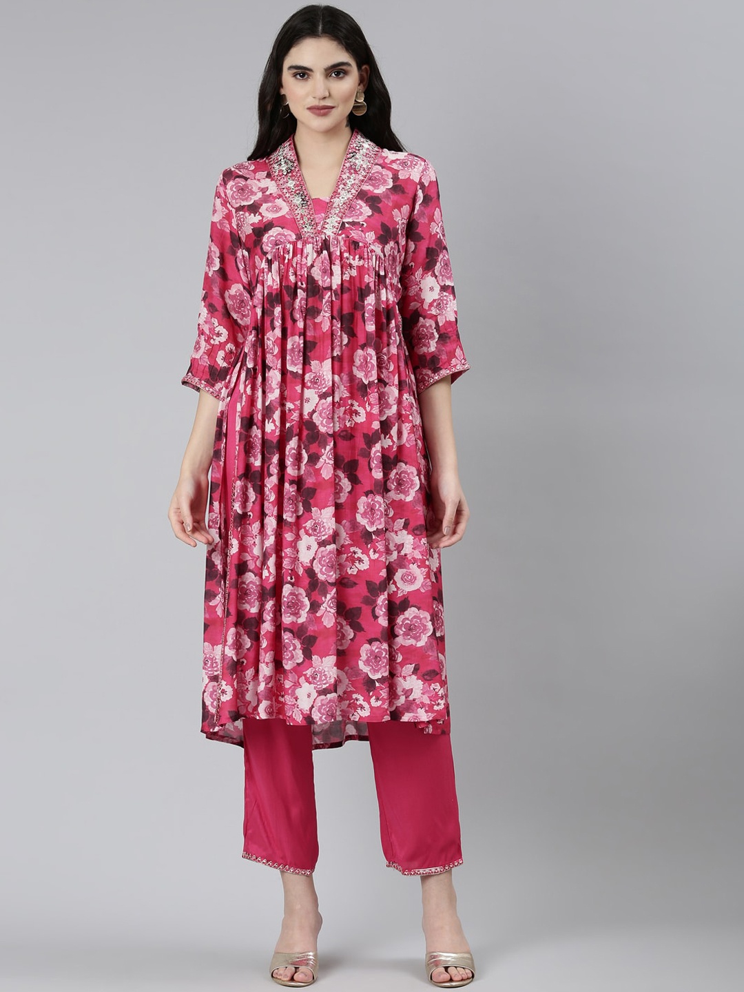 

Neerus Floral Printed Empire Thread Work Kurta with Trousers, Pink