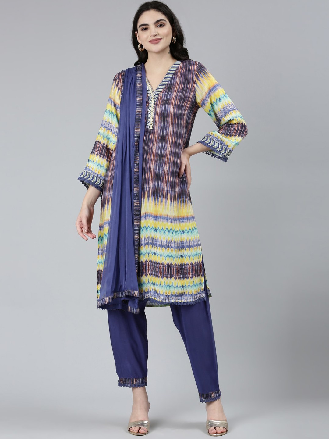 

Neerus Printed Regular Thread Work Kurta With Trousers & Dupatta, Blue