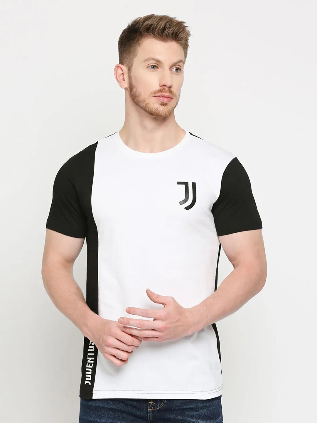 

FanCode Colourblocked Regular Fit Casual T-shirt, White