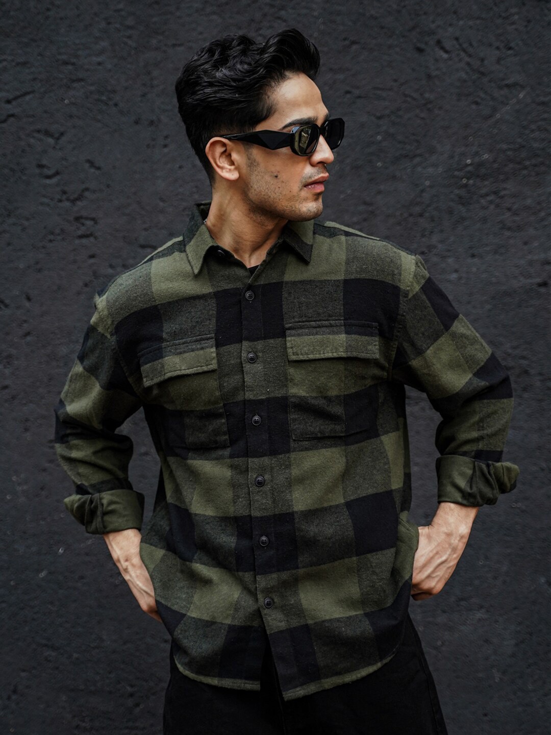 

Powerlook Olive Oversized India Slim Fit Checked Casual Pure Cotton Shirt