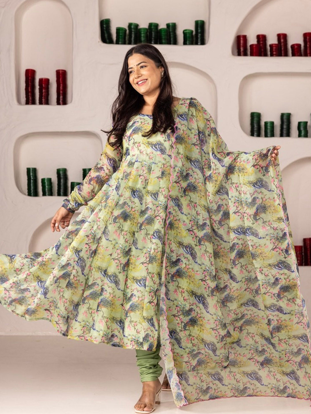 

OneWe Floral Printed Regular Linen Kurta With Churidar & Dupatta, Green