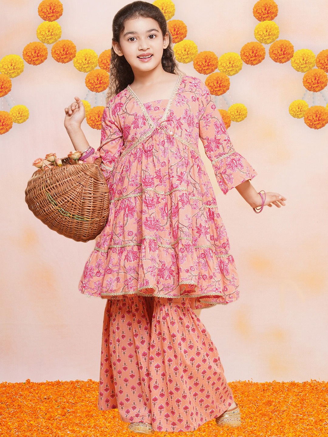 

Bitiya by Bhama Girls Floral Printed Bell Sleeves Gotta Patti Pure Cotton Kurta Set, Peach