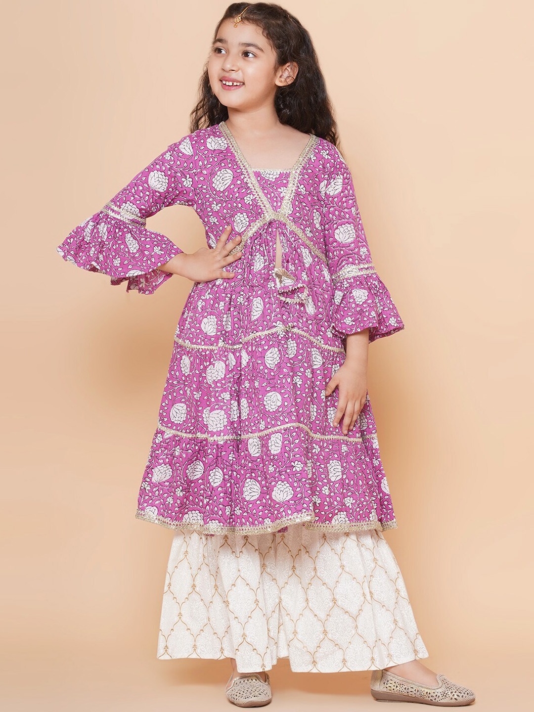 

Bitiya by Bhama Girls Floral Printed Bell Sleeves Gotta Patti Angrakha Kurta With Sharara, Off white