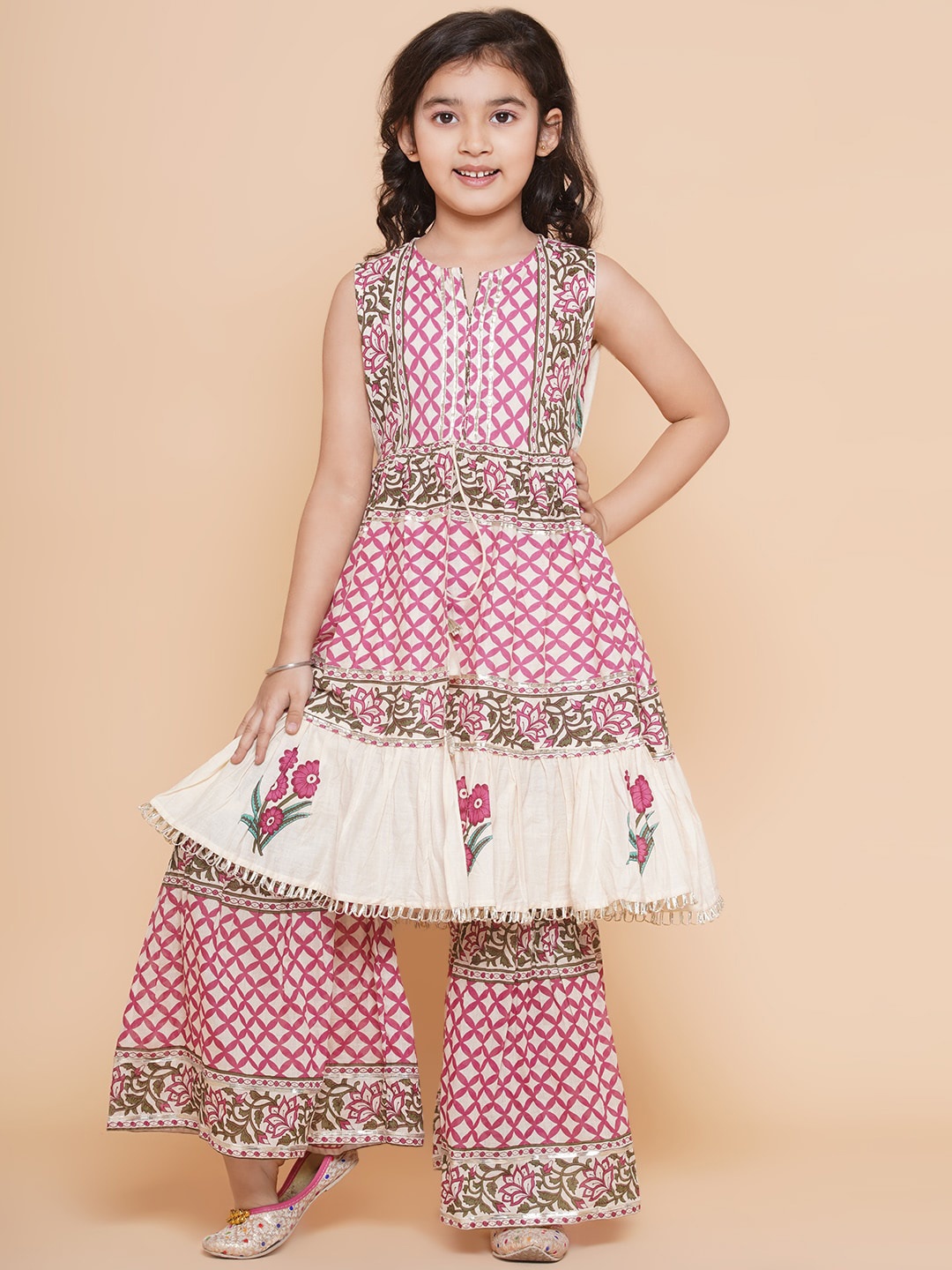 

Bitiya by Bhama Girls Floral Printed Tiered Gotta Patti Kurta with Sharara, Pink