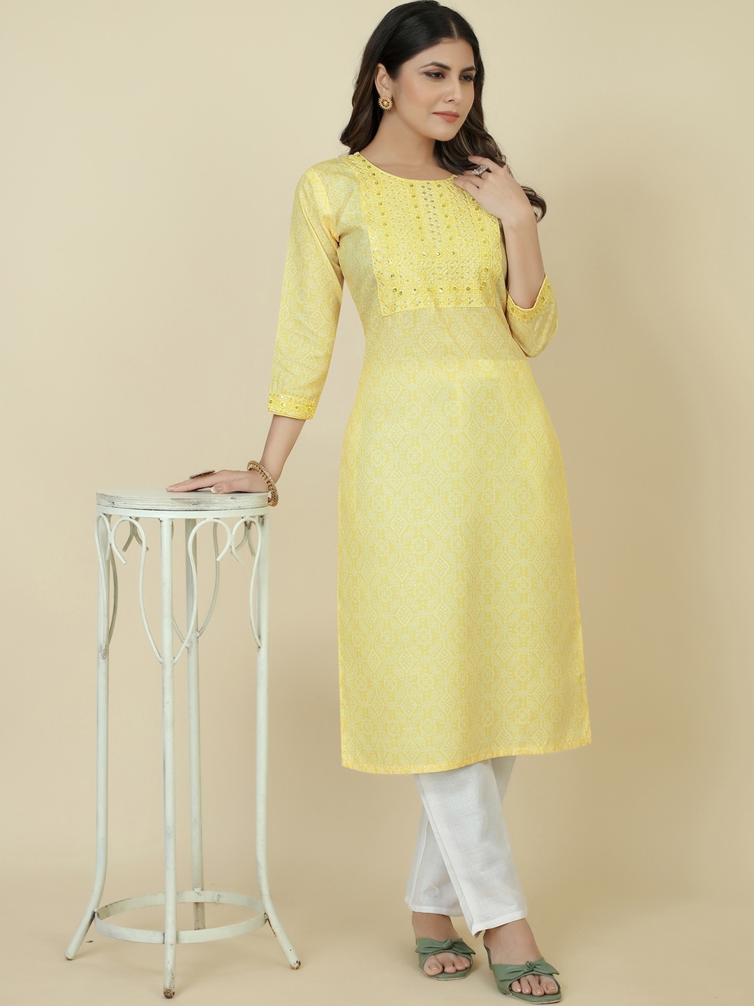 

ZIRVI Ethnic Motifs Printed Sequined Kurta with Trousers, Yellow