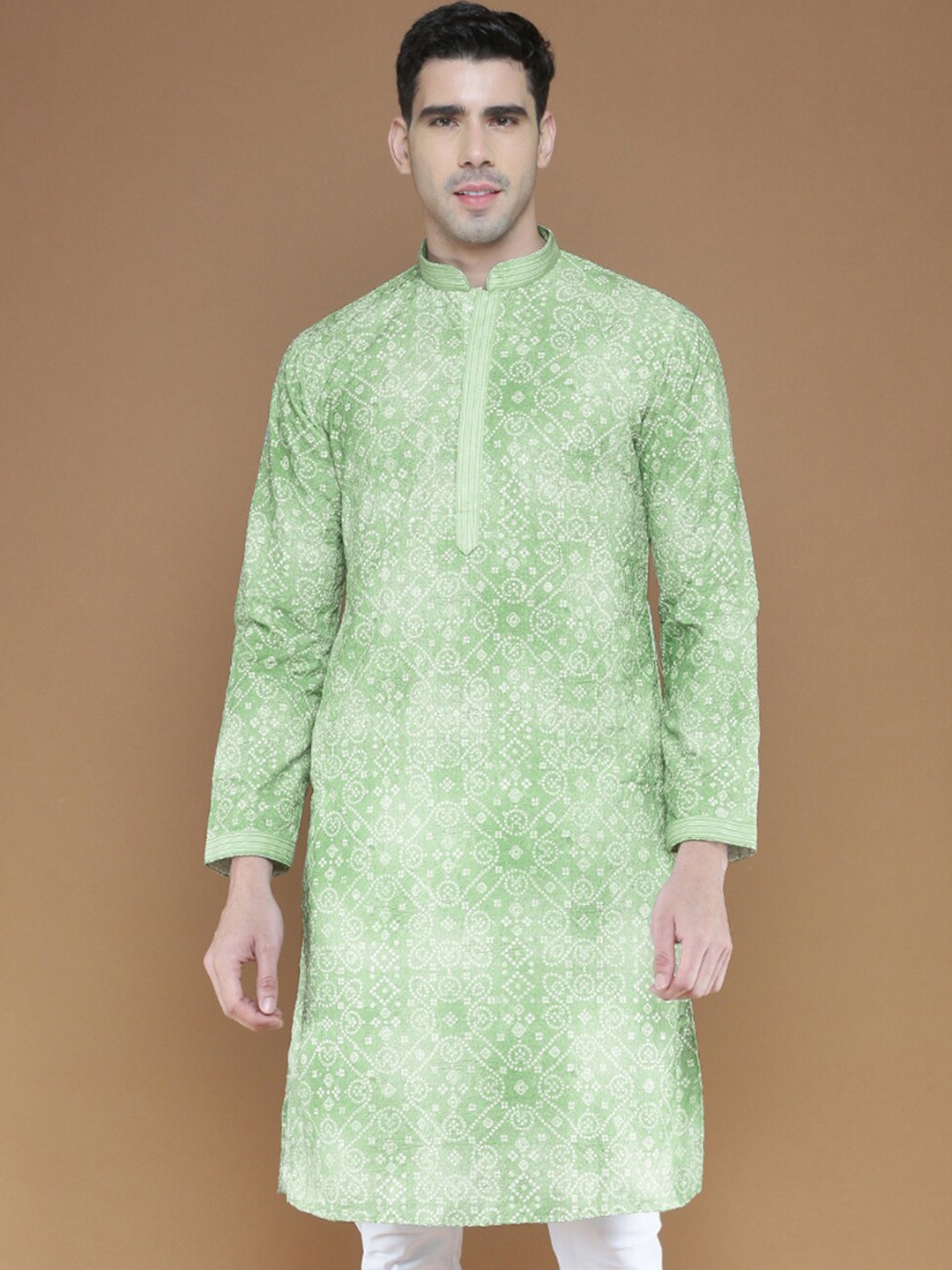 

Sanwara Bandhani Printed Mandarin Collar Thread Work Cotton Straight Kurta, Green