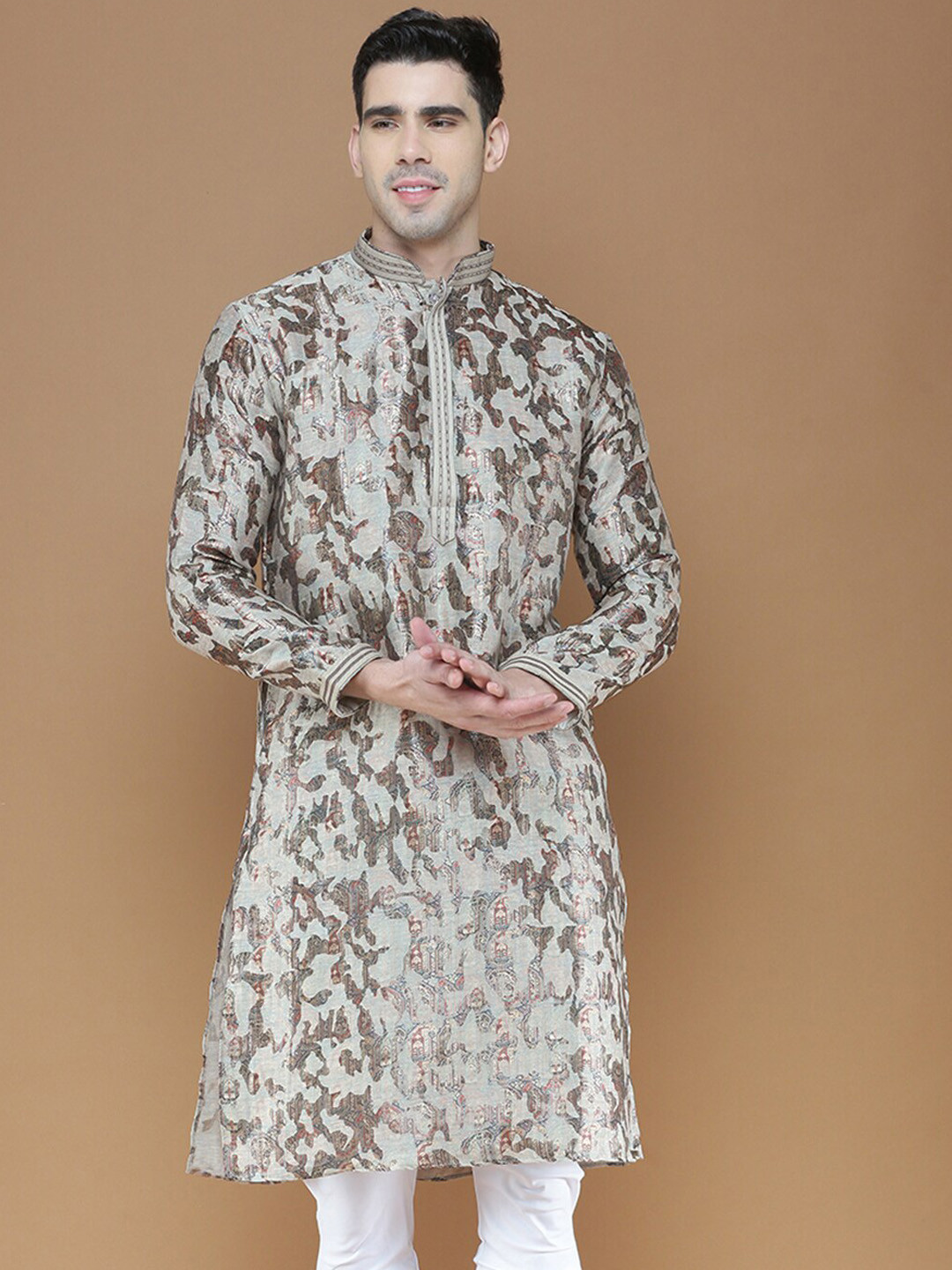 

Sanwara Abstract Printed Mandarin Collar Thread Work Aqua Silk Straight Kurta, Grey