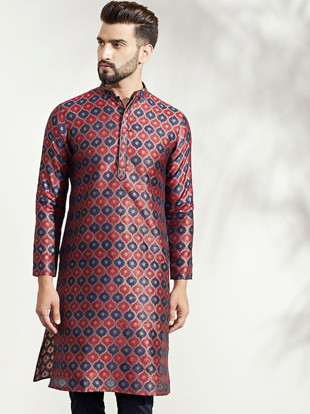 

KISAH Ethnic Motifs Printed Mandarin Collar Kurta, Red