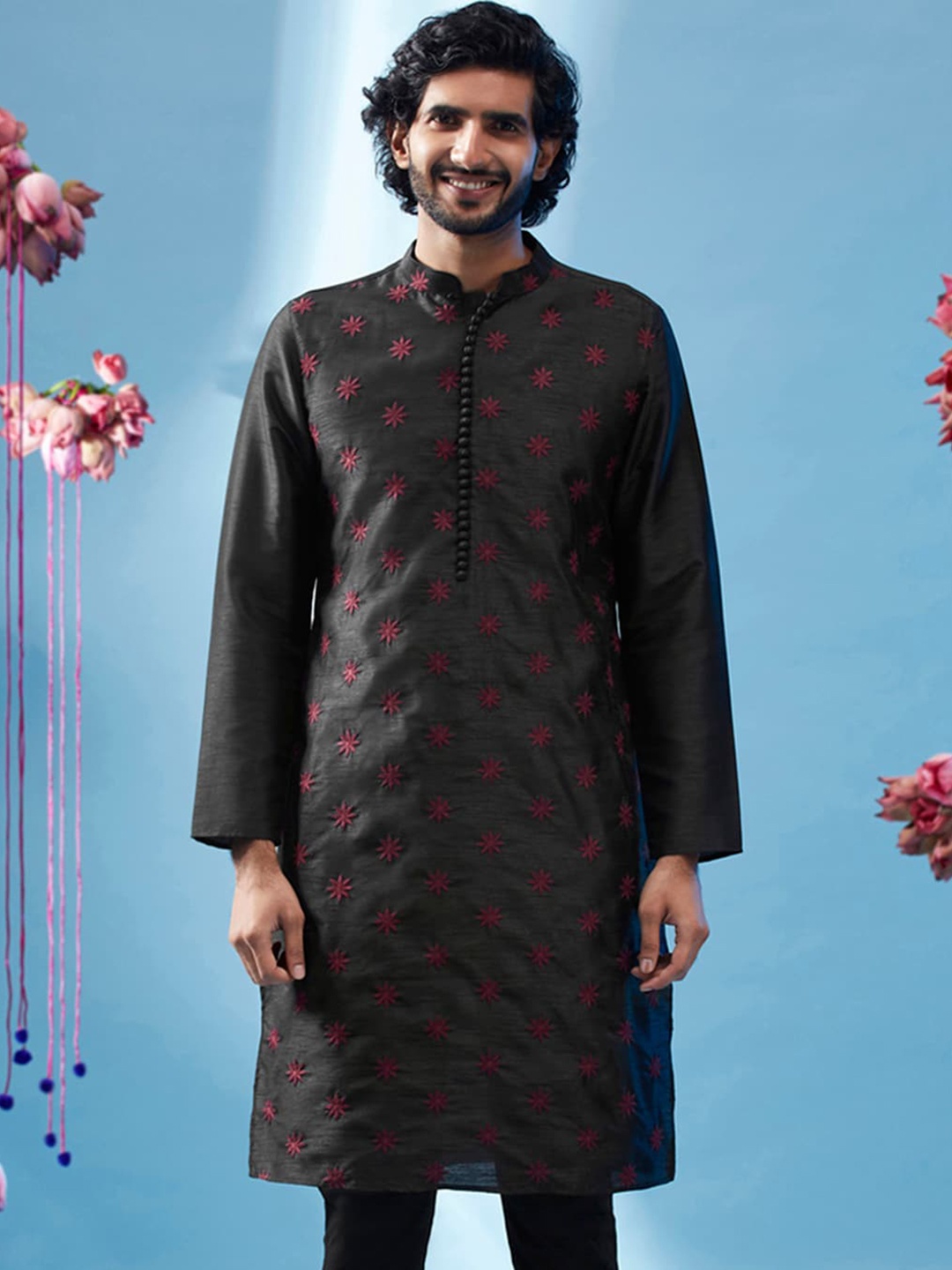 

KISAH Floral Embroidered Mandarin Collar Kurta, Black