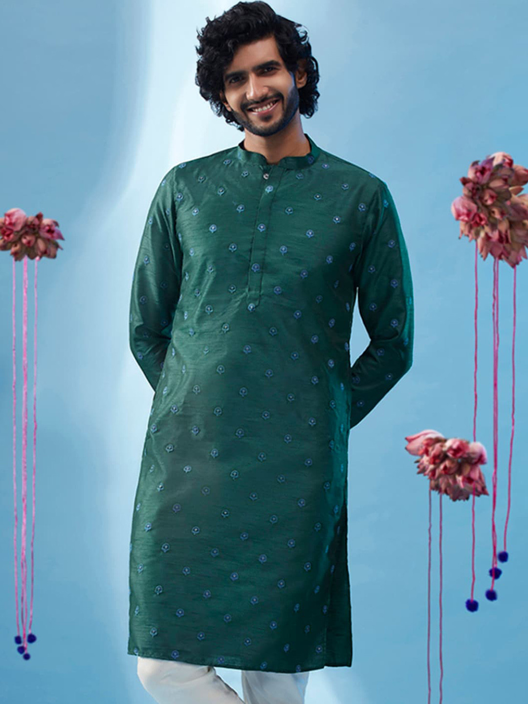 

KISAH Floral Embroidered Straight Kurta, Green