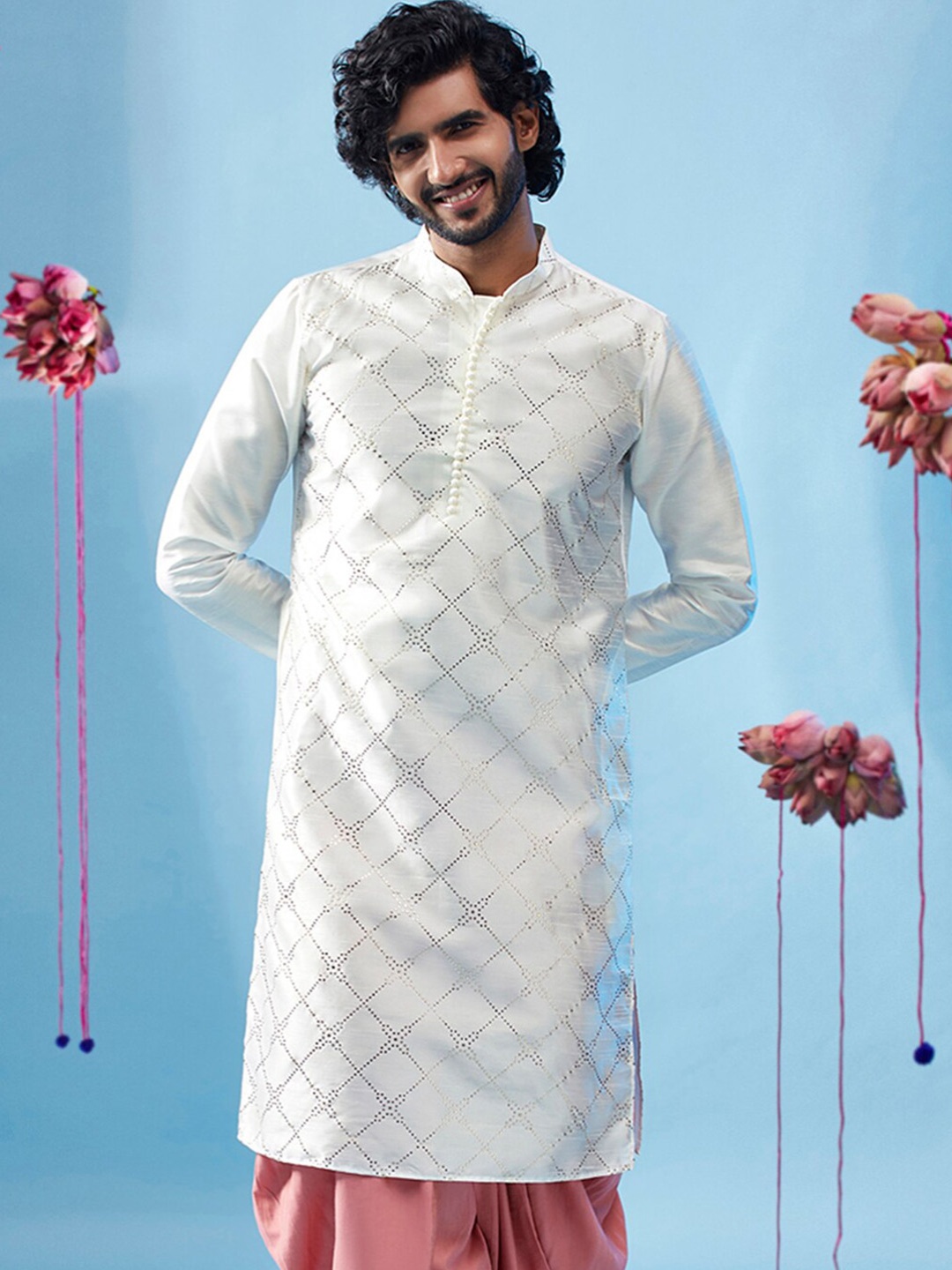 

KISAH Geometric Embellished Beads and Stones Straight Kurta, White