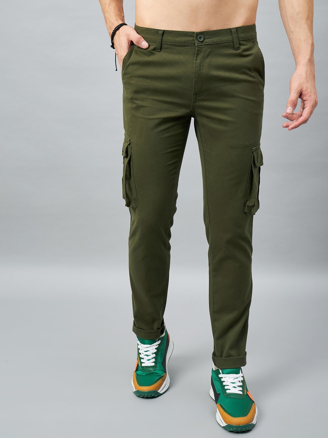 

STUDIO NEXX Men Relaxed Straight Leg Straight Fit Cargos Trousers, Olive