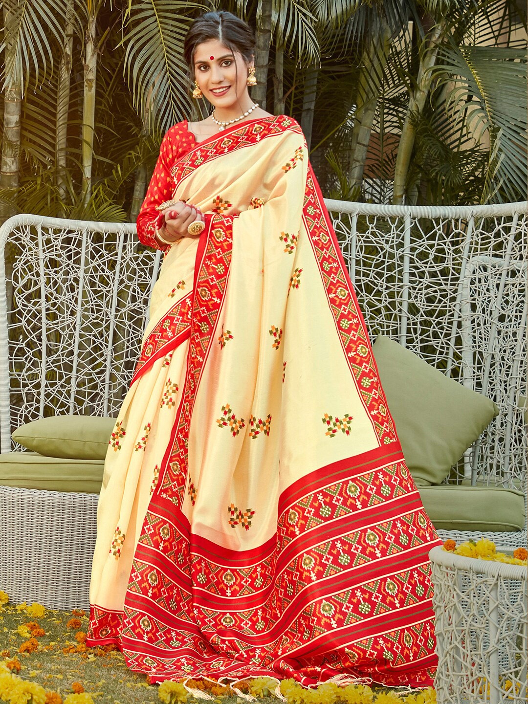 

Anouk Rustic Woven Design Silk Blend Sambalpuri Saree, Off white