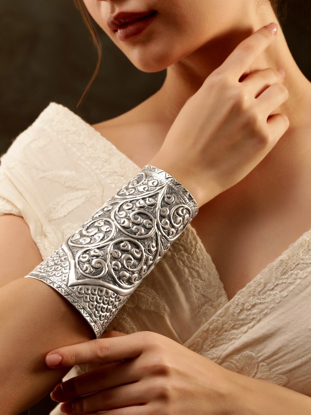 

Rubans Oxidised Silver-Plated Embossed Statement Cuff Bracelet