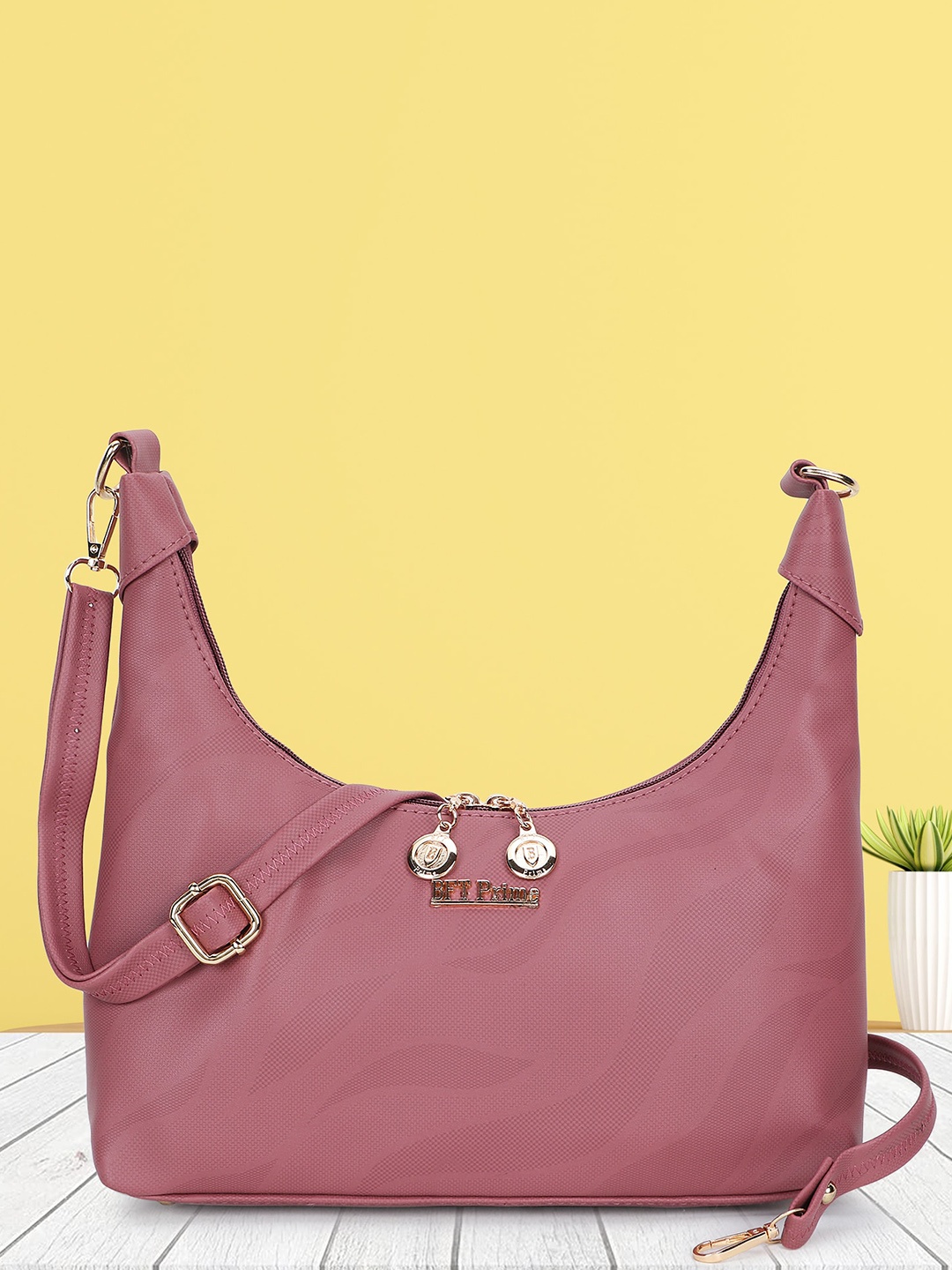 

WOMEN MARKS Structured Hobo Bag, Pink